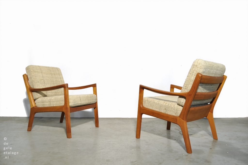 personeel spiegel Tandheelkundig CADO / Ole Wanscher / Deense vintage teakhouten fauteuils / 1960s | DE GELE  ETALAGE